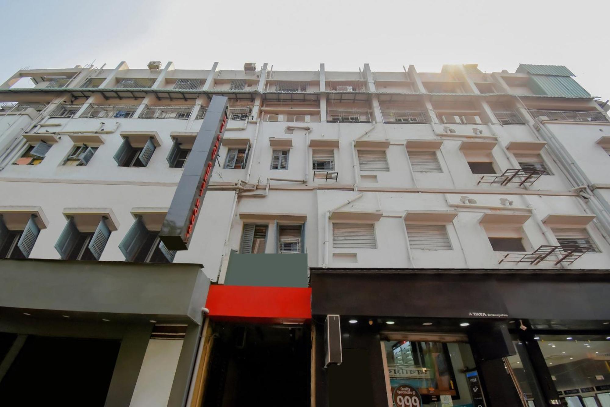 Hotel O Lindsay Inn Guest House Bara Bazar Экстерьер фото